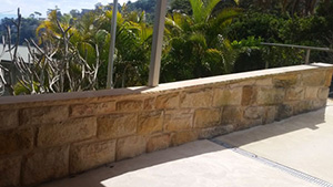 sandstone fence north shore
