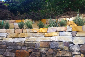 stone retaining wall cost